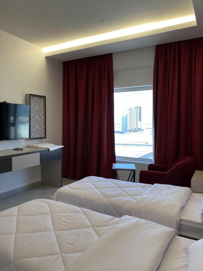 Alfalak Hotel Seeb Exterior photo