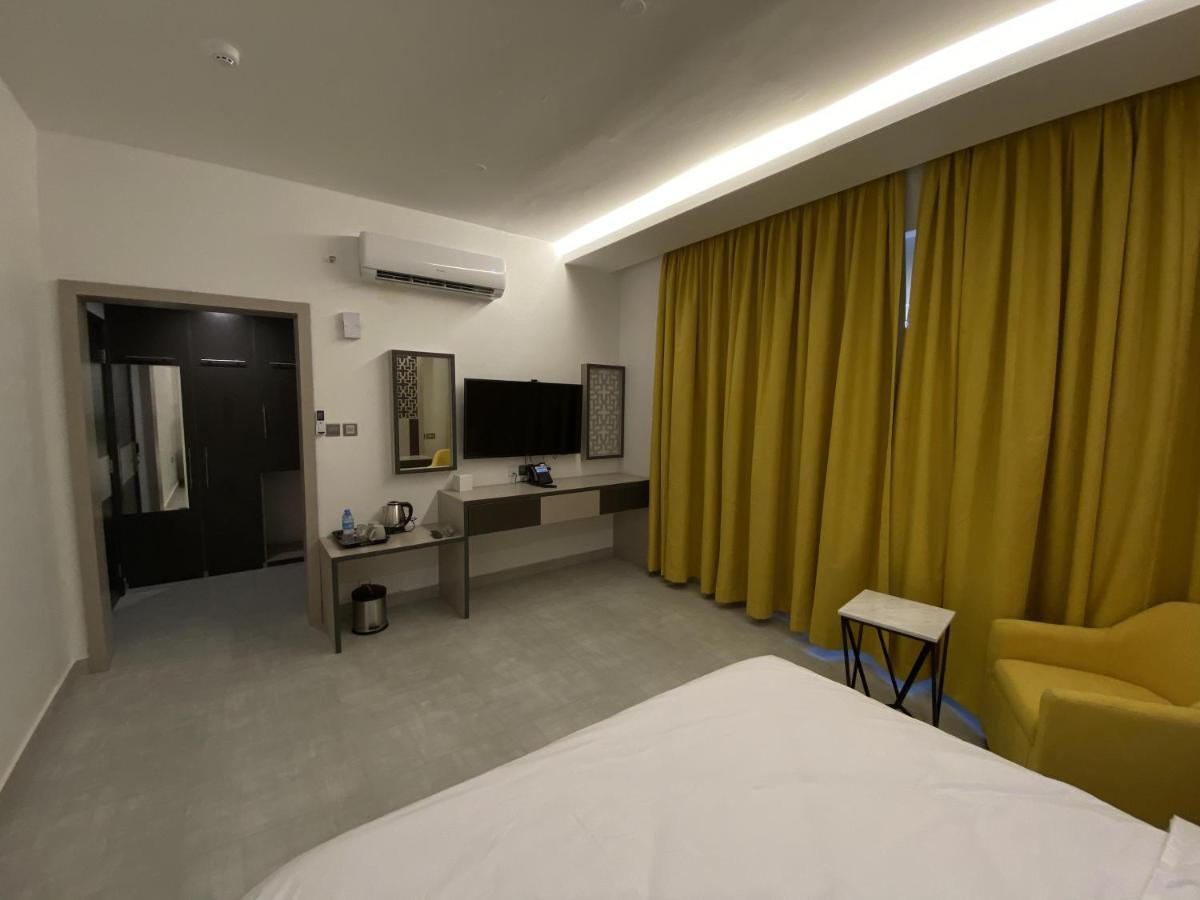 Alfalak Hotel Seeb Exterior photo
